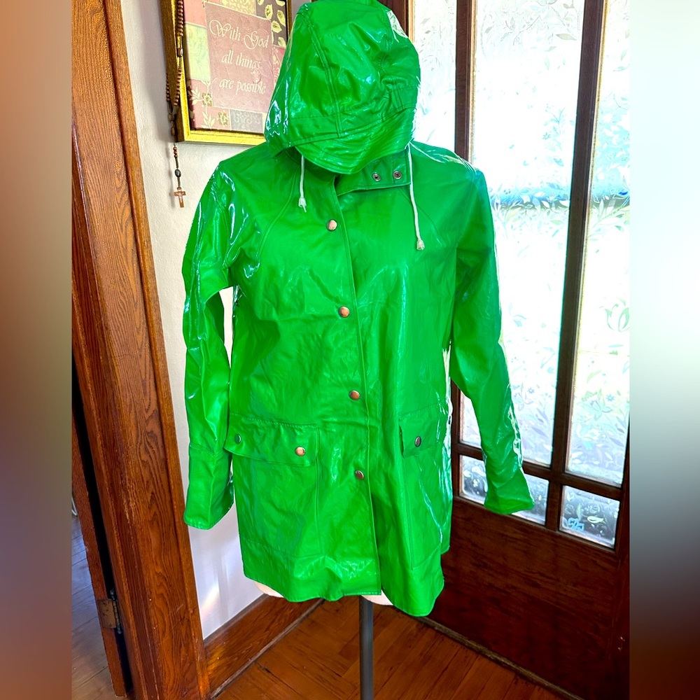 Vintage size small Items International green snap up rain coat